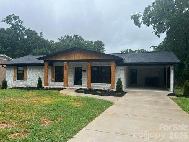 719 Forest Street - Photo 1