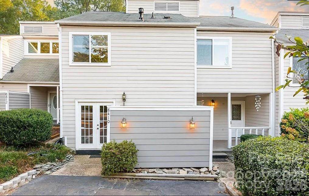 8410 Cricket Lake Drive - Photo 1