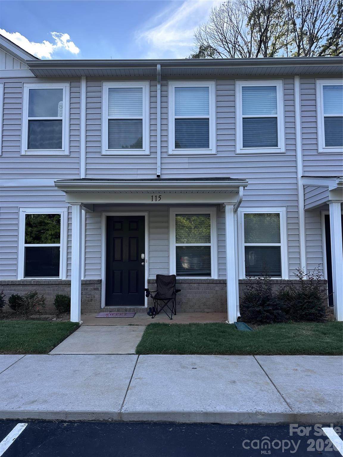 115 Villa Lane - Photo 1