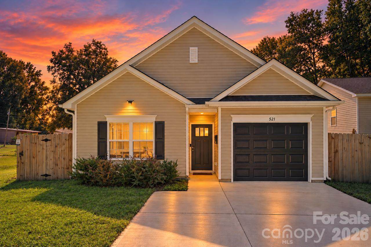 521 Porter Street - Photo 1