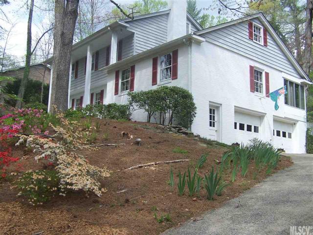 837 Cherokee Place - Photo 1