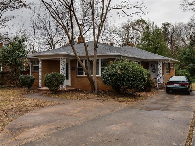 4309 Walker Road, Charlotte, NC 28211 (#3238128) :: Rinehart Realty