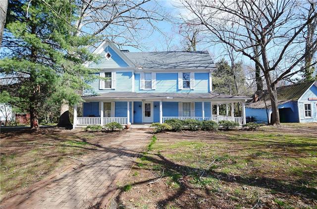 822 Lincolnton Road - Photo 1