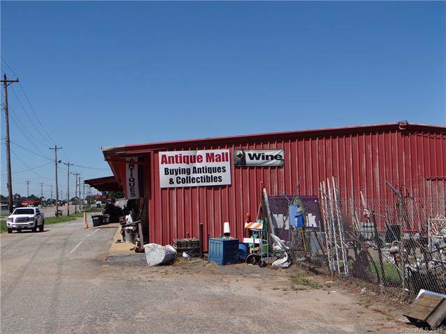 1635 Salisbury Road - Photo 1
