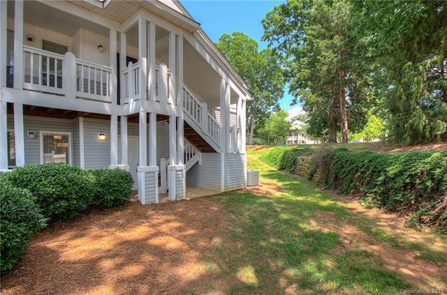 820 Hamiltons Harbor Drive - Photo 1