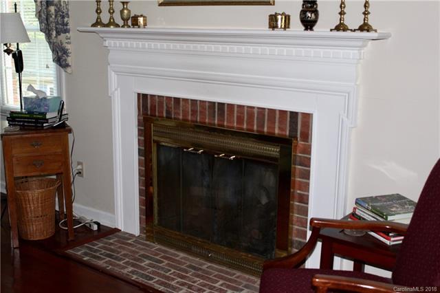 517 Oxford Place - Photo 1