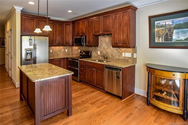 144 Villa Lake Drive - Photo 1