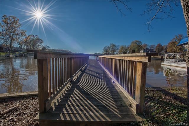 325 Skysail Road - Photo 1