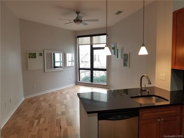 525 6th Street - Photo 1