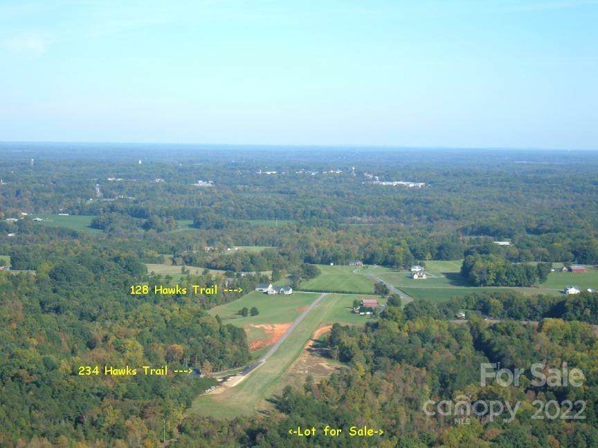 218 Hawks Trail - Photo 1