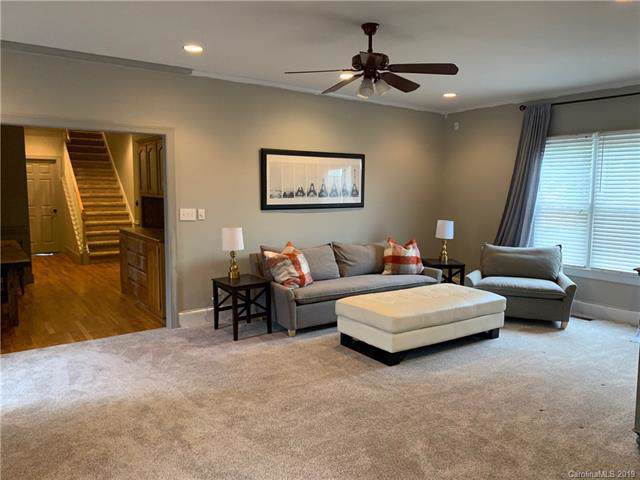 508 Washington Street - Photo 1