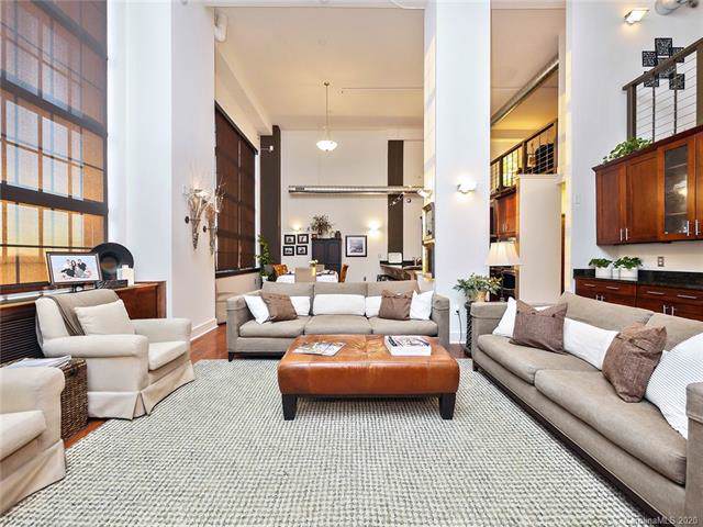 715 Graham Street - Photo 1