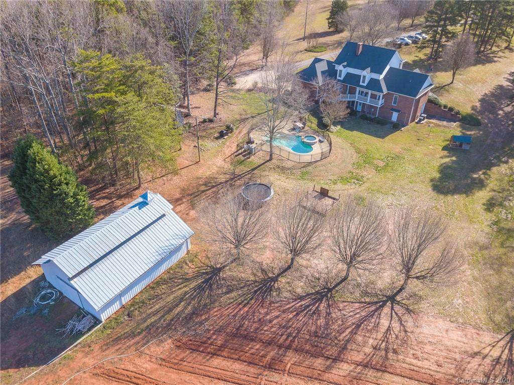6400 Long Island Road - Photo 1