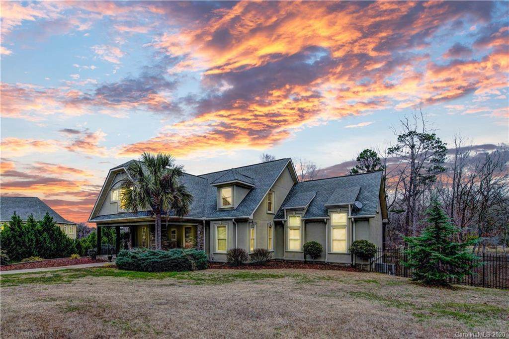 340 Sunset View Court - Photo 1