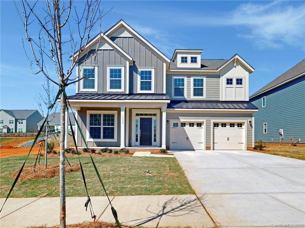 1004 Hallmark Way - Photo 1