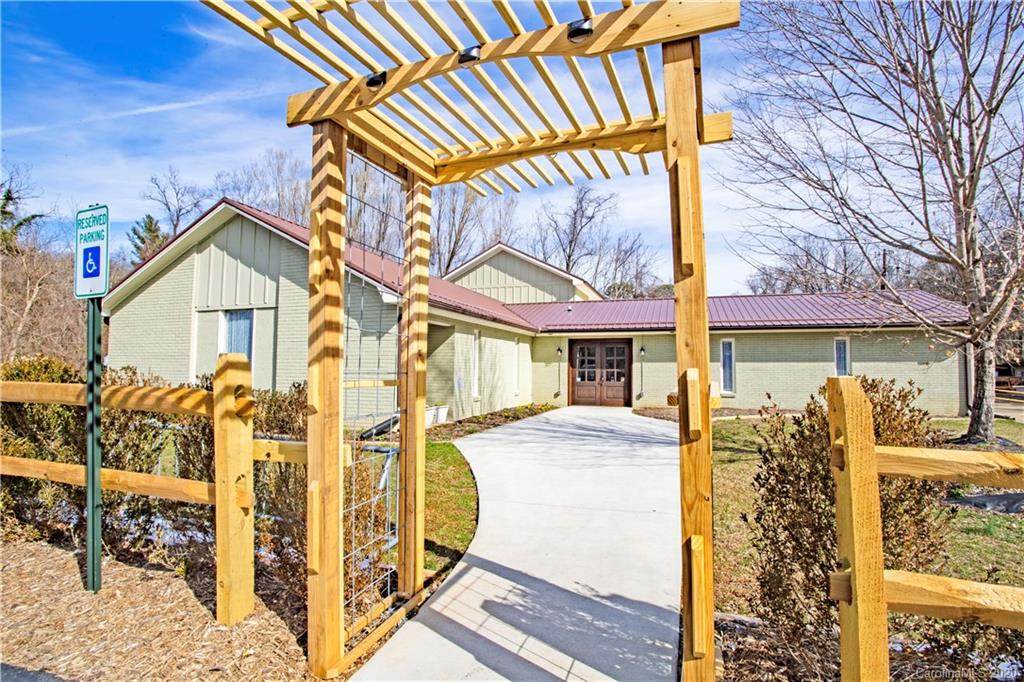 184 New Haw Creek Road - Photo 1