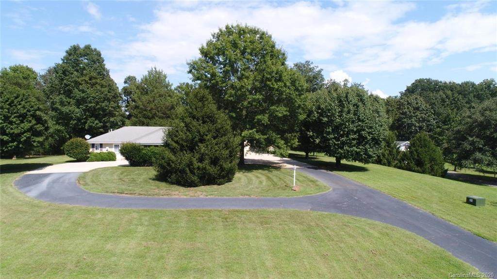 260 Blueberry Hill Drive - Photo 1
