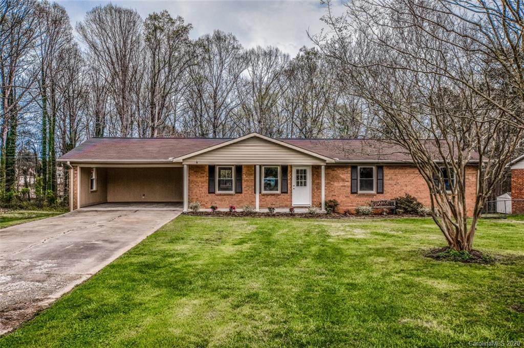 251 3rd Creek Road - Photo 1