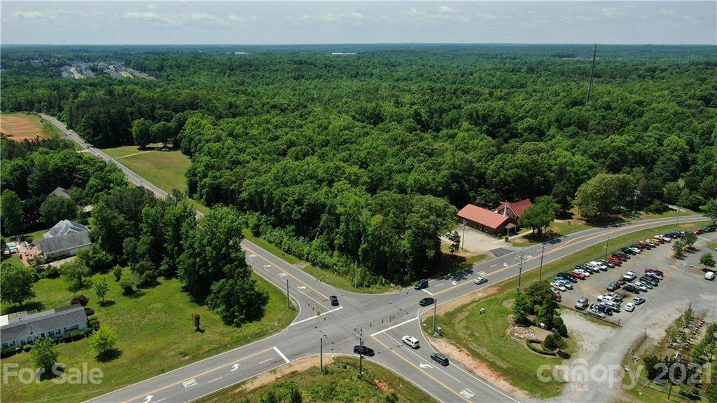 10749 Harrisburg Road - Photo 1