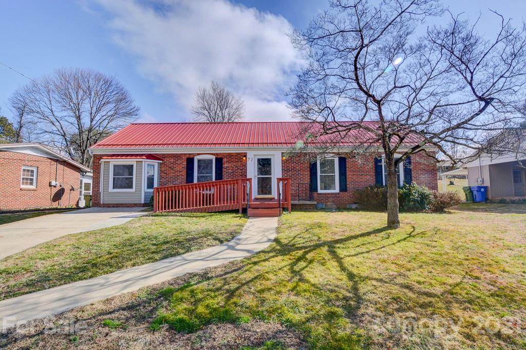 71 Starmount Drive - Photo 1