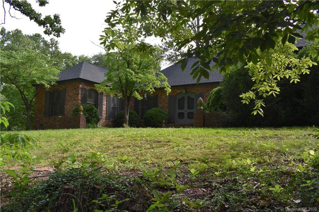 501 Winfield Boulevard - Photo 1