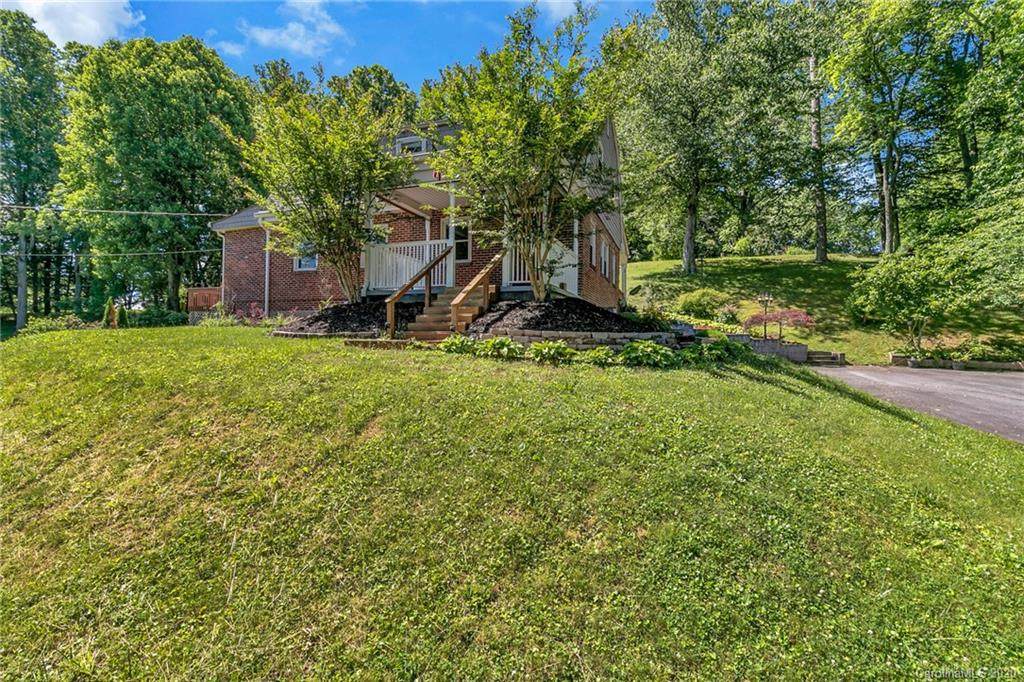 1401 Charlotte Highway - Photo 1