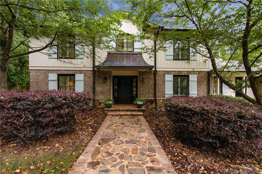 5305 Parview Drive - Photo 1
