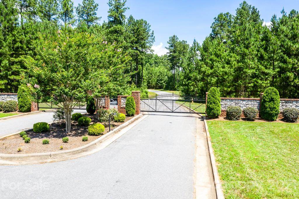 124 Portside Drive - Photo 1