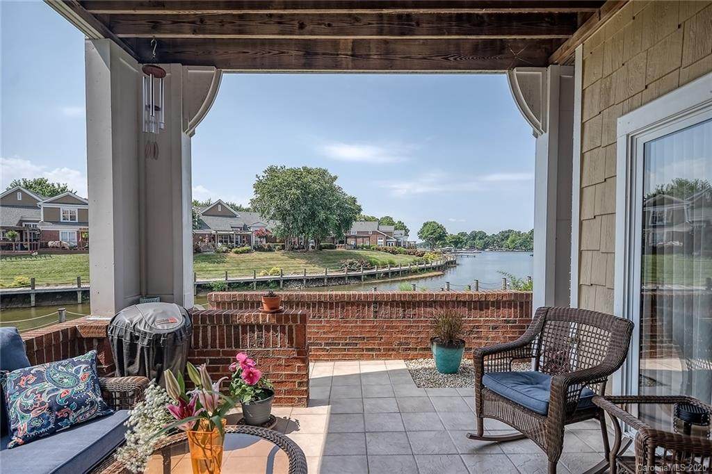 18517 Harborside Drive - Photo 1