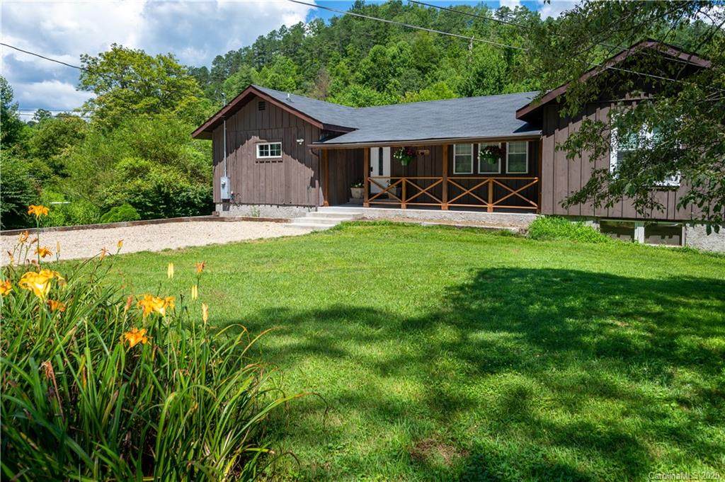 186 Jarrett Road - Photo 1
