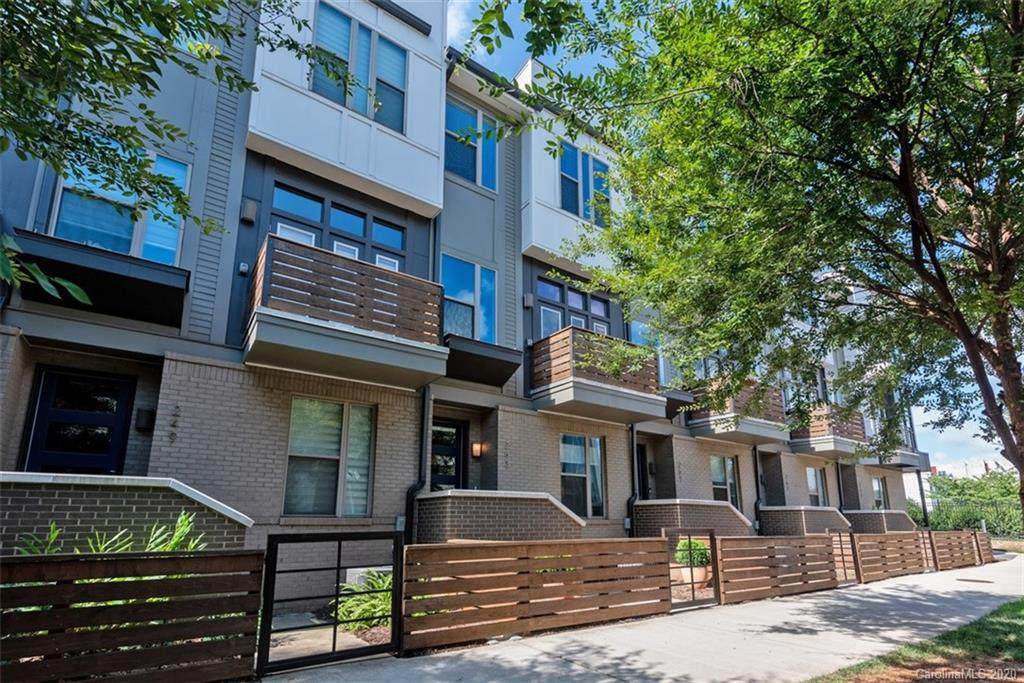 253 Doggett Street - Photo 1