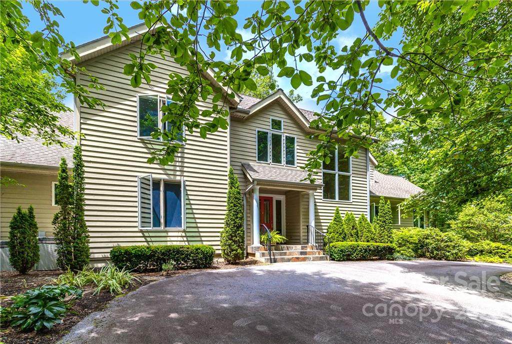 1493 Skye Drive - Photo 1