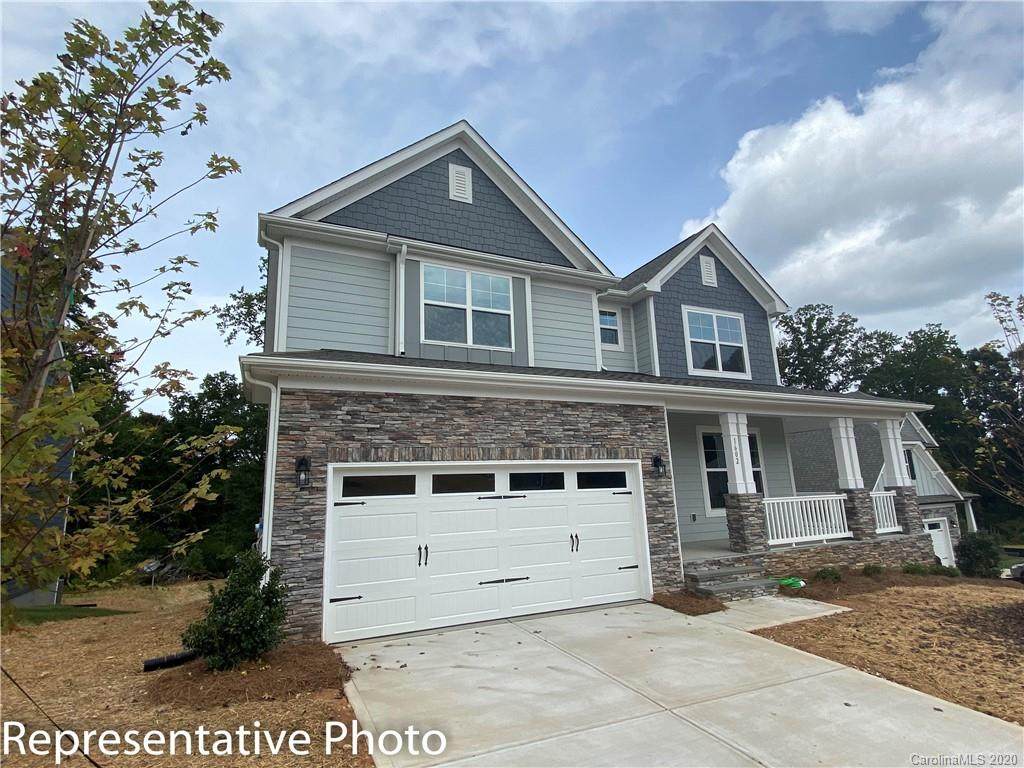1556 Wiggins Drive - Photo 1