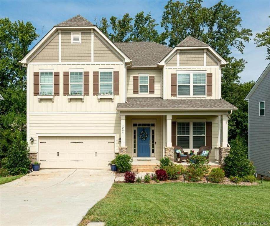 3208 Woodlands Creek Drive - Photo 1