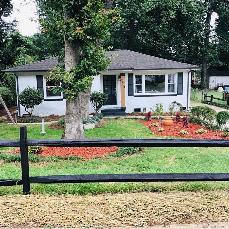 2904 Bancroft Street - Photo 1