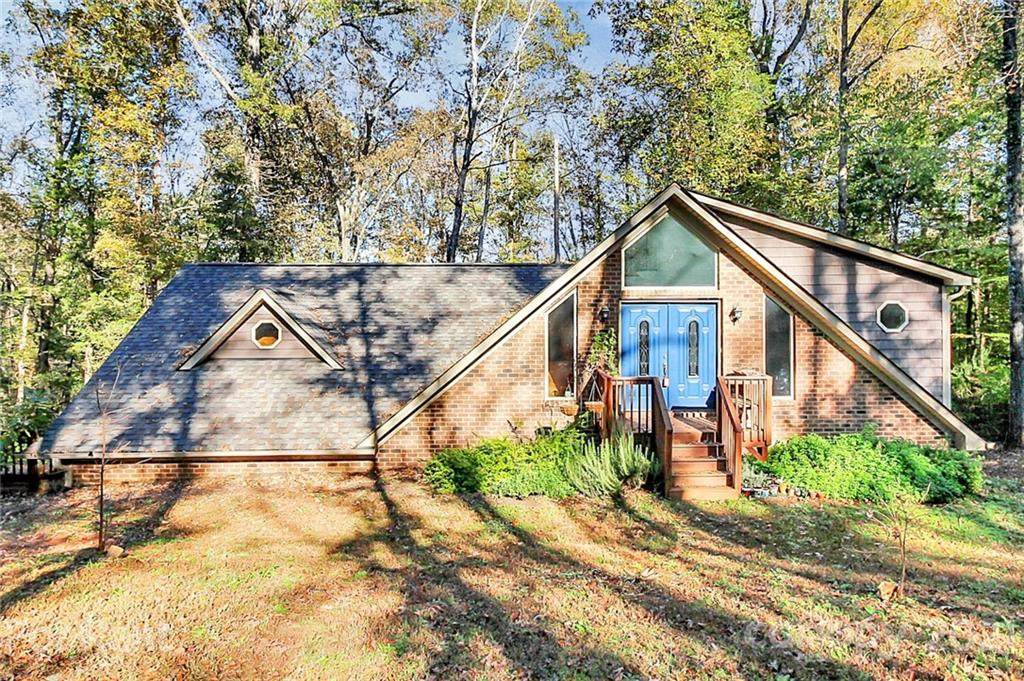 7705 Waxhaw Creek Road - Photo 1