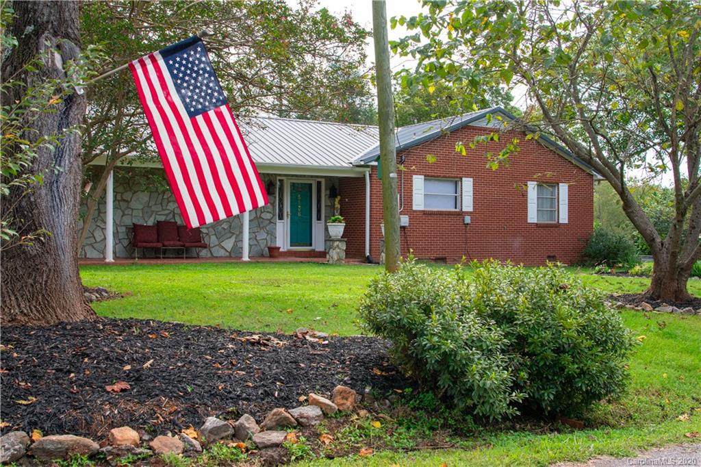 5136 Sherrill Drive - Photo 1