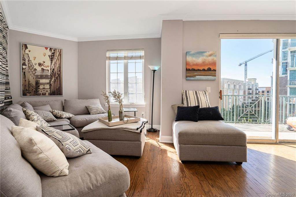300 5th Street - Photo 1