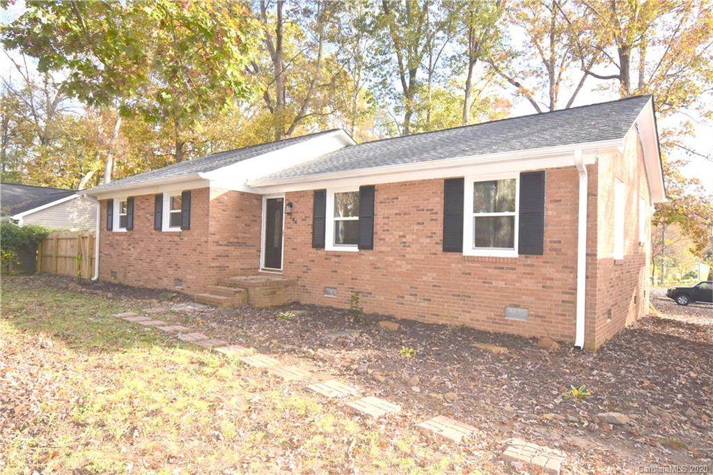 6204 Pamela Street - Photo 1