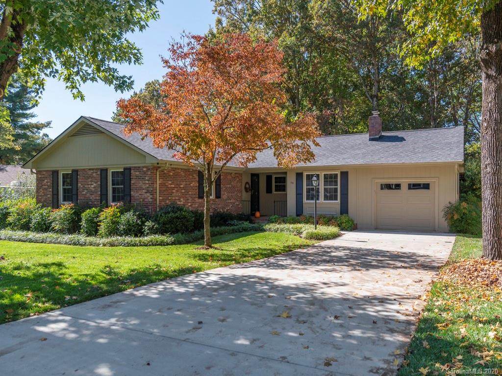 138 Castlerock Drive - Photo 1