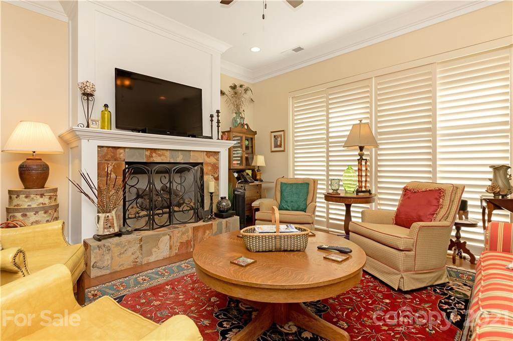 29 French Broad Street - Photo 1