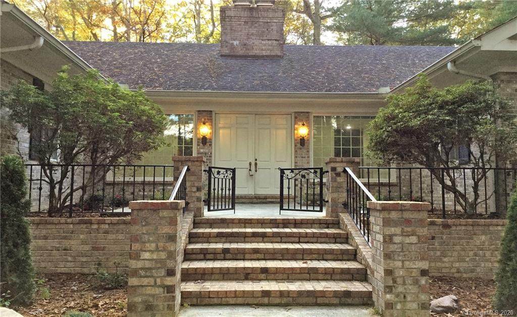 4 Hemlock Road - Photo 1