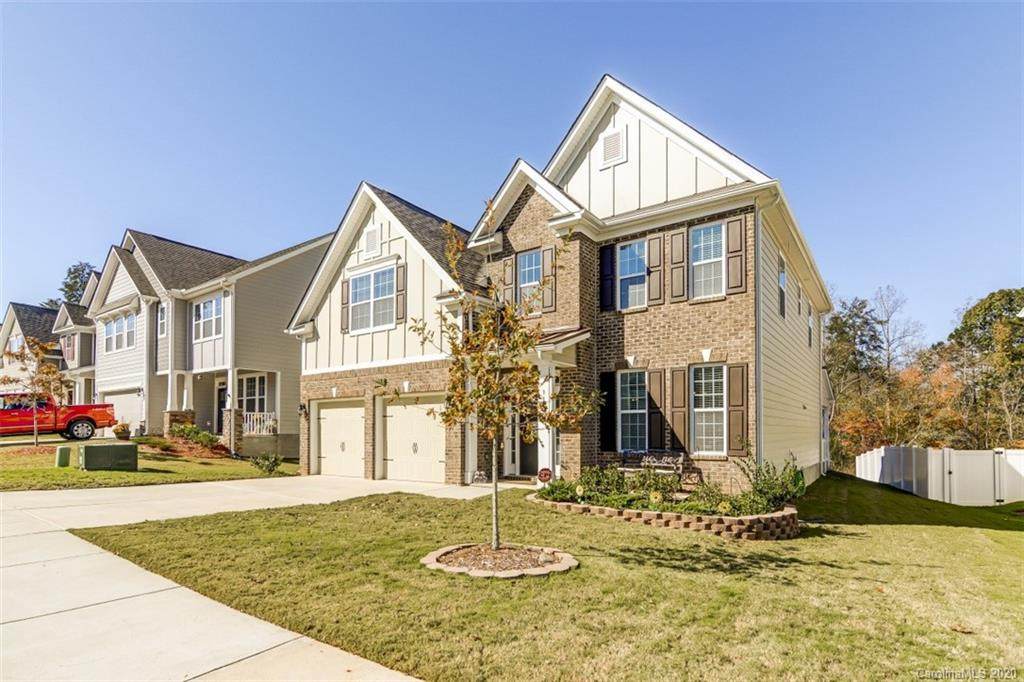 3934 Lake Breeze Drive - Photo 1