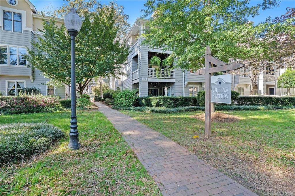308 Queens Road - Photo 1