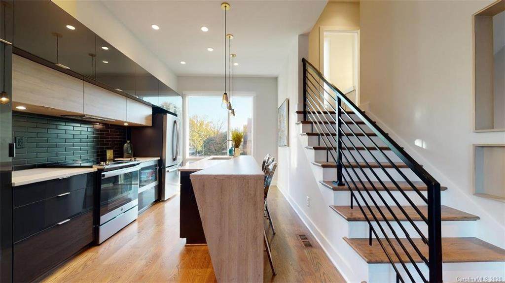 1070 Kenilworth Avenue - Photo 1