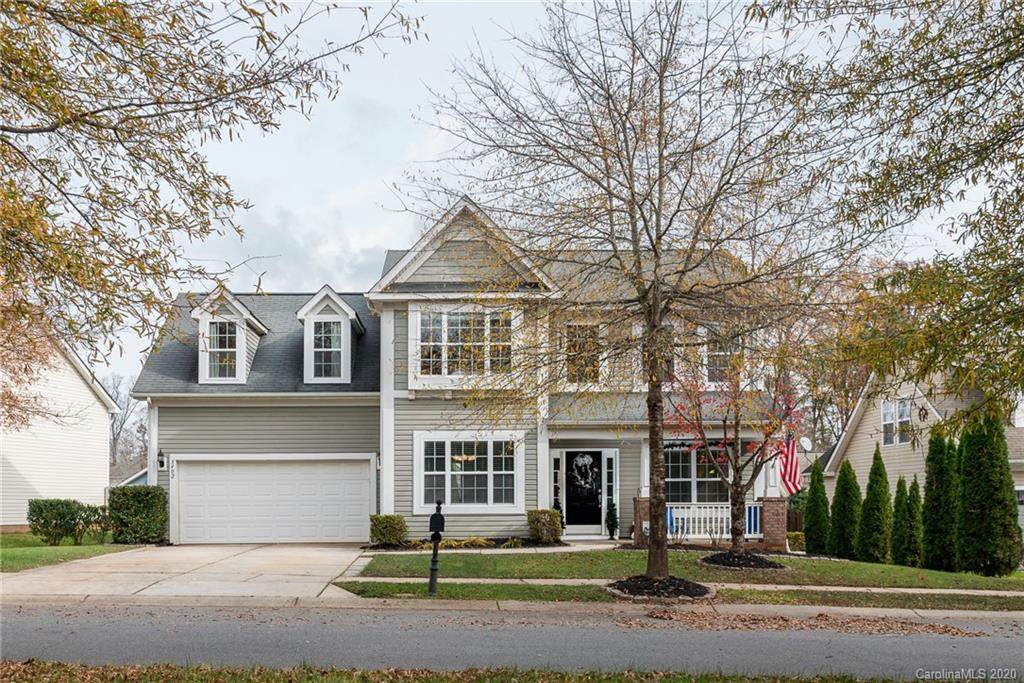 5402 Colonial Garden Drive - Photo 1