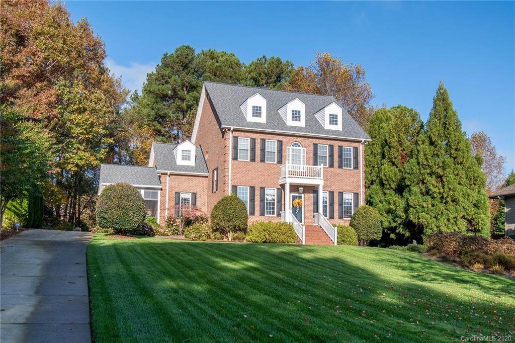 2535 Penngate Drive - Photo 1