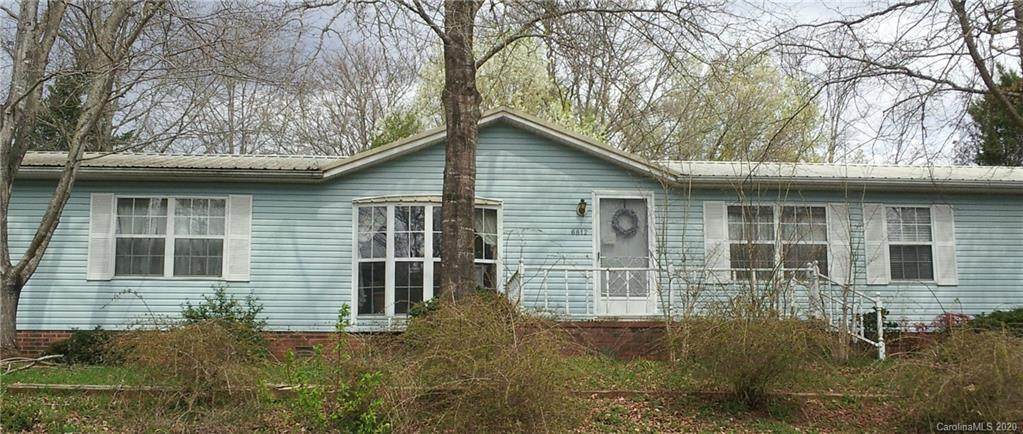 6812 Aerowood Circle - Photo 1