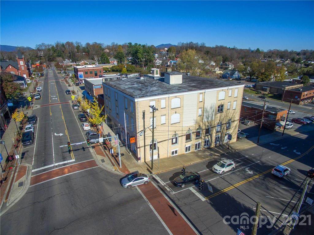 8 Main Street - Photo 1