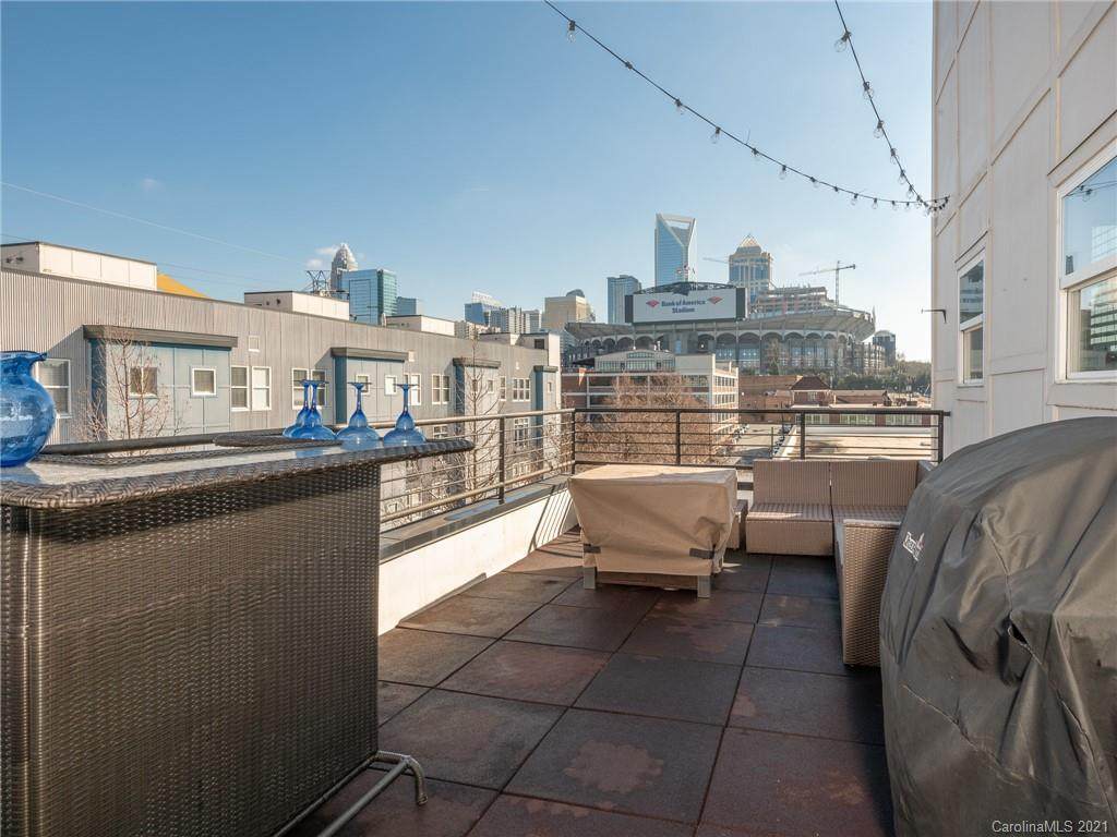 971 Hill Street - Photo 1